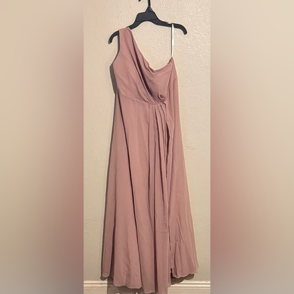 JJ’s House Elegant Mauve Evening Gown